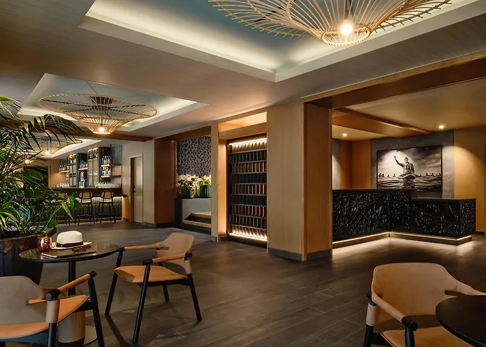 Romer House Waikiki (Adults Only)